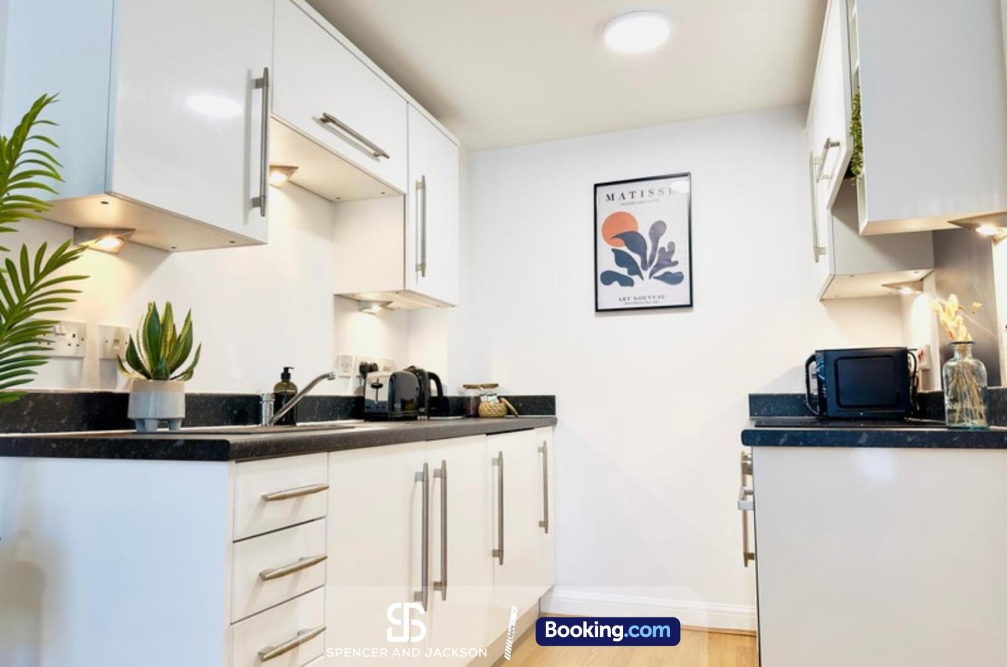 1 Bedroom City Centre Apartment Near The University And Bodleian Library By Spencer And Jackson Short Lets & Serviced Accommodation Oxford Exteriör bild
